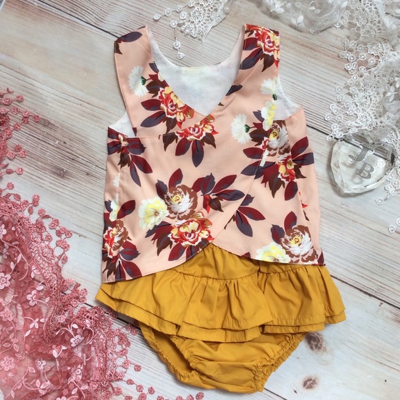 Boutique Baby Girls 2pc Top & Bloomers - Picture 5 of 5